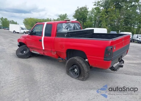 1998 Dodge Ram 2500 St z USA, uszkodzony, nr VIN 1B7KF23Z1WJ136010